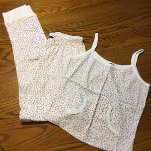 Super cute 2-piece pj set.